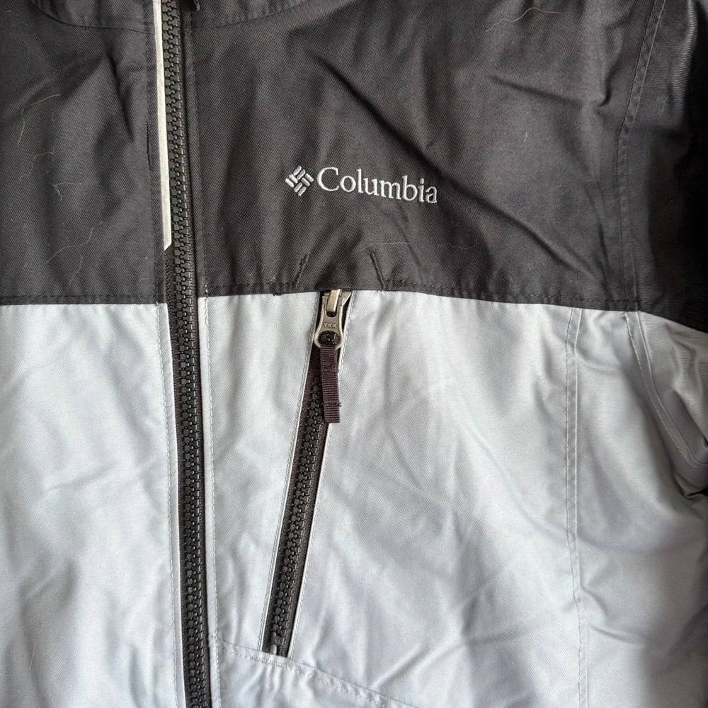 Columbia chest 38